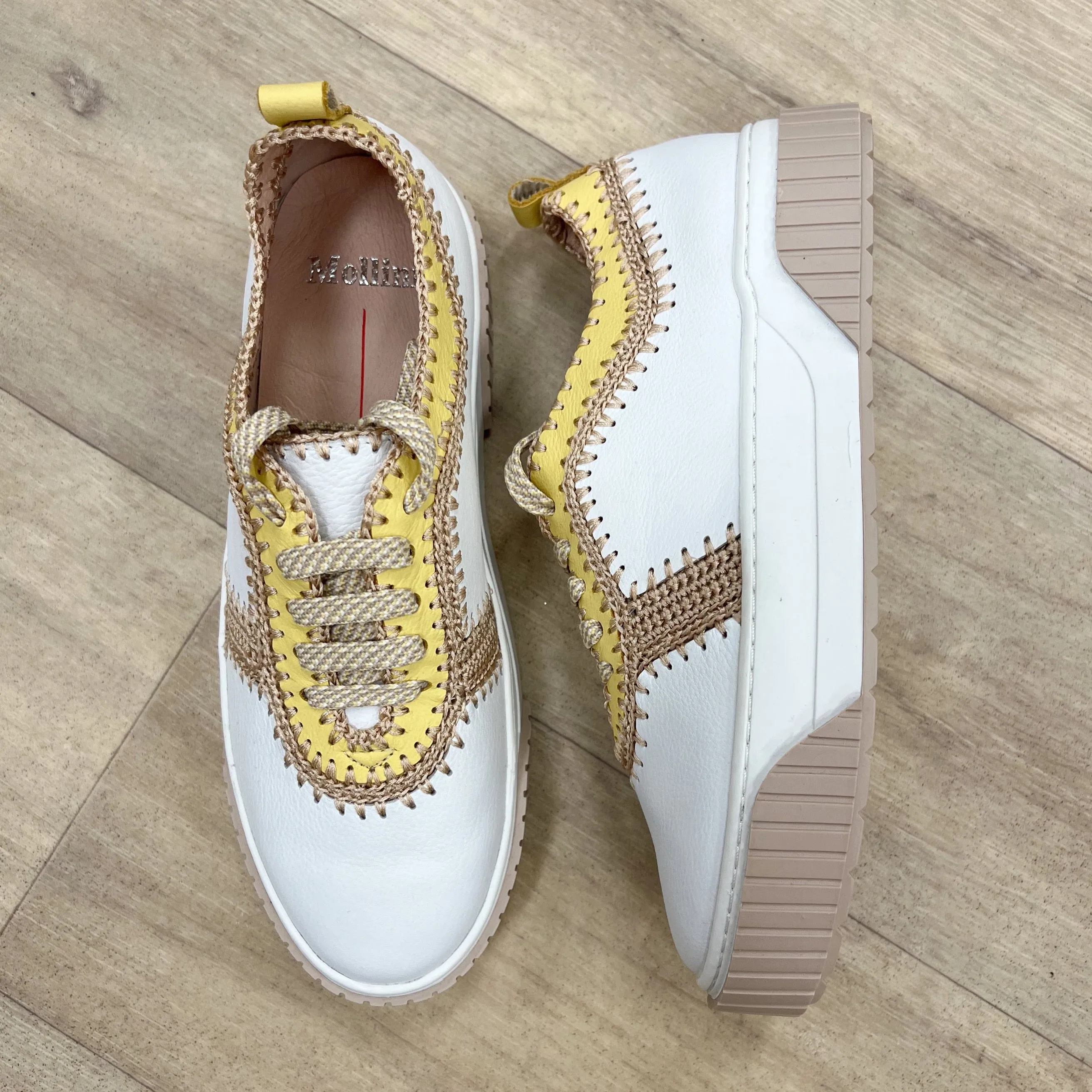 Jini Sneakers