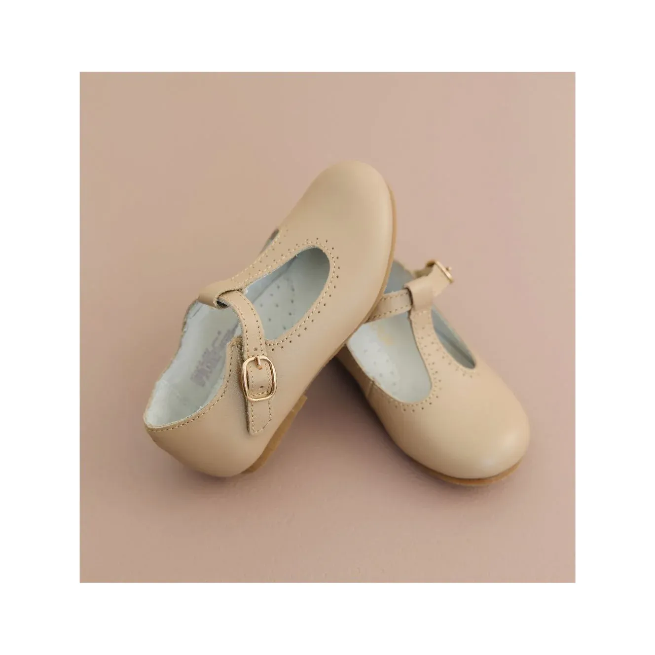 L'amour- Eleanor T-Bar Flat