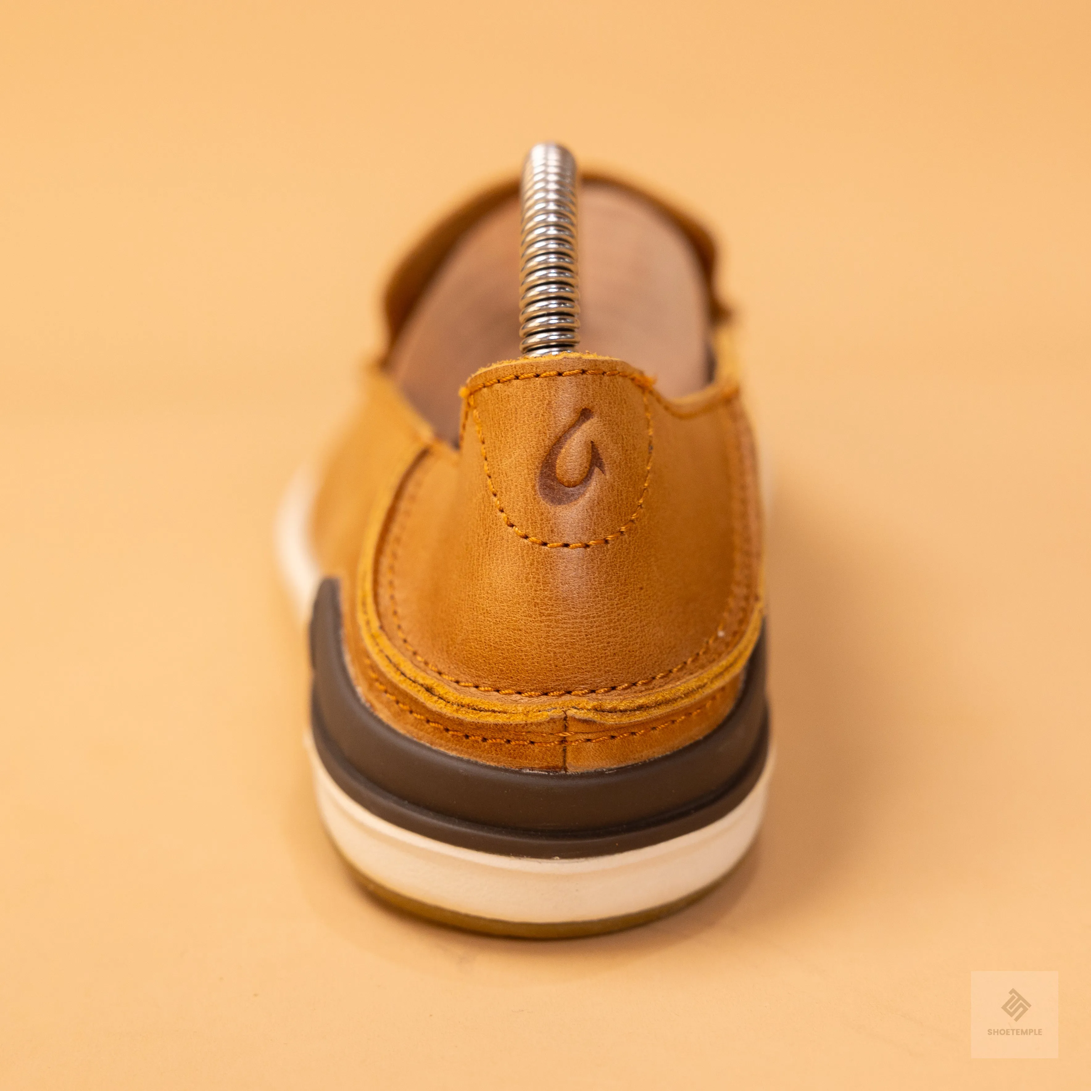 OLUKAI Mens Kakaha Leather Shoe