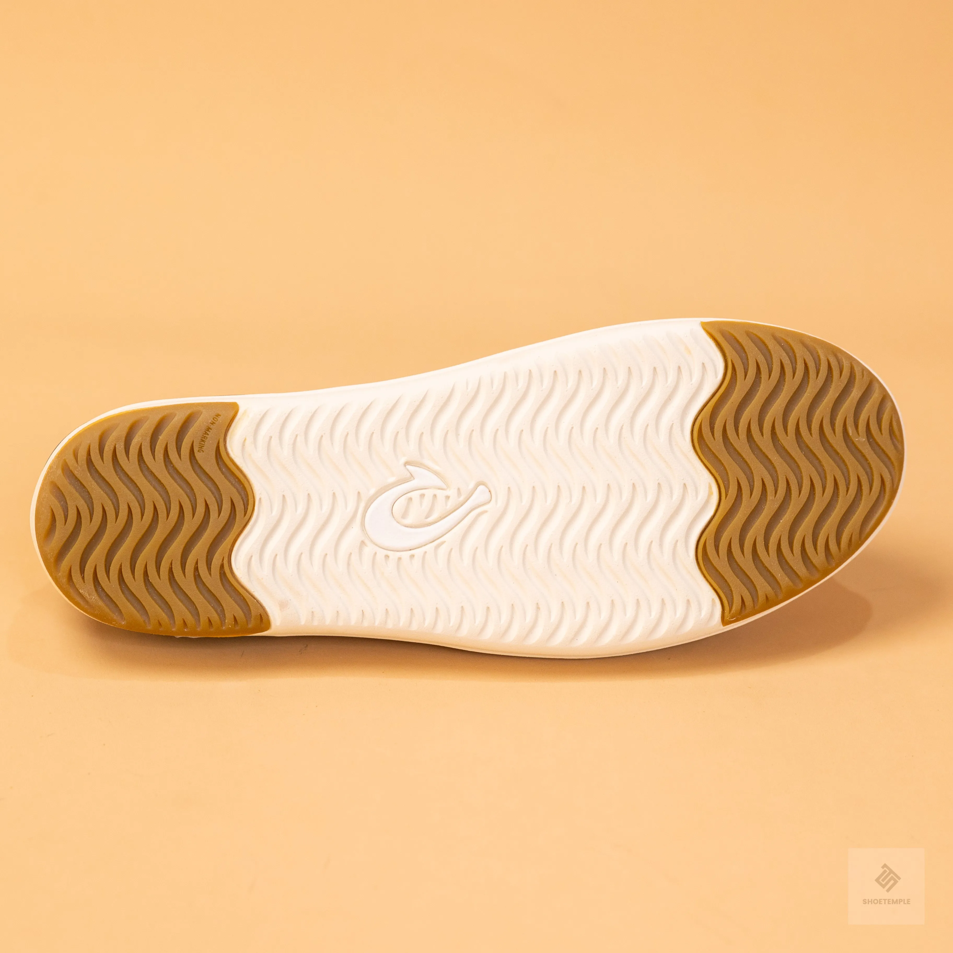 OLUKAI Mens Kakaha Leather Shoe